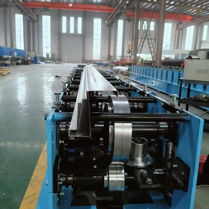 Máy tạo hình khung cửa tự động
